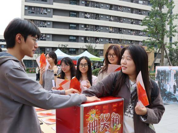 传扬井冈山精神身临其境传承红色基因J9国际集团重庆城科：以“剧本杀”(图2)